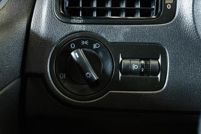 Volkswagen Polo V с пробегом 2013 года, цена 949 000 рублей, 134587 км, седан, Автокод Объявления