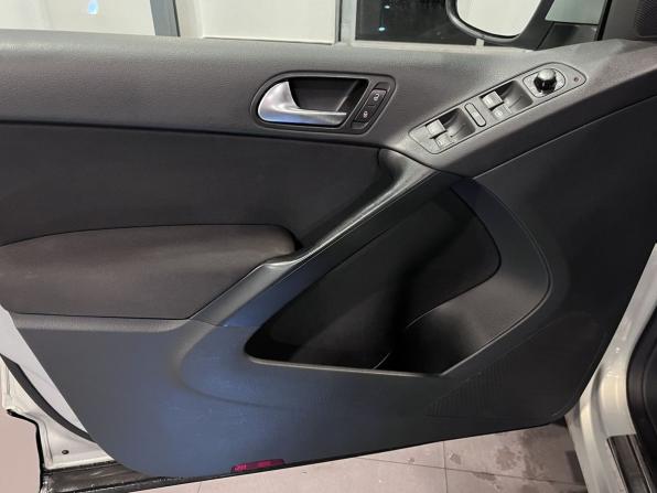 Volkswagen Tiguan I с пробегом 2010 года, цена 870 000 рублей, 274866 км, внедорожник, Автокод Объявления