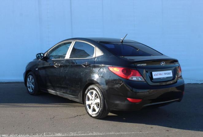 Hyundai Solaris I с пробегом 2011 года, цена 700 000 рублей, 217501 км, седан, Автокод Объявления