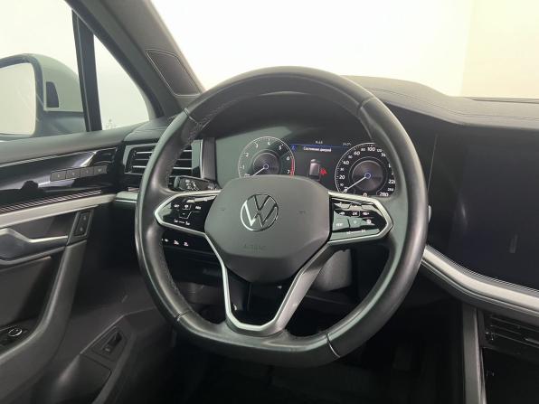 Volkswagen Touareg III с пробегом 2022 года, цена 6 650 000 рублей, 46537 км, внедорожник, Автокод Объявления