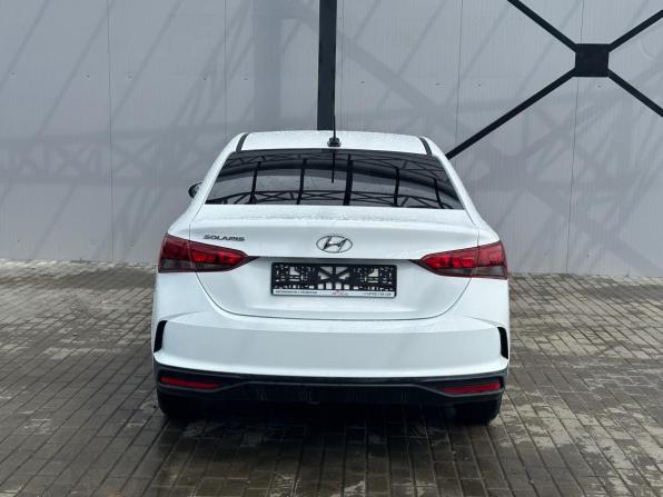 Hyundai Solaris II Рестайлинг с пробегом 2021 года, цена 1 565 000 рублей, 107000 км, седан, Автокод Объявления