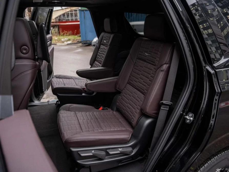 Cadillac Escalade V Москва  - изображение 32