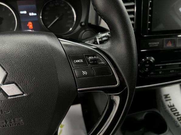 Mitsubishi Outlander III Рестайлинг 2 с пробегом 2016 года, цена 1 545 000 рублей, 231442 км, внедорожник, Автокод Объявления