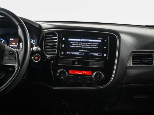 Mitsubishi Outlander III Рестайлинг 3 с пробегом 2019 года, цена 2 500 000 рублей, 131705 км, внедорожник, Автокод Объявления