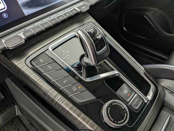 Geely Atlas Pro с пробегом 2024 года, цена 2 200 000 рублей, 44613 км, внедорожник, Автокод Объявления