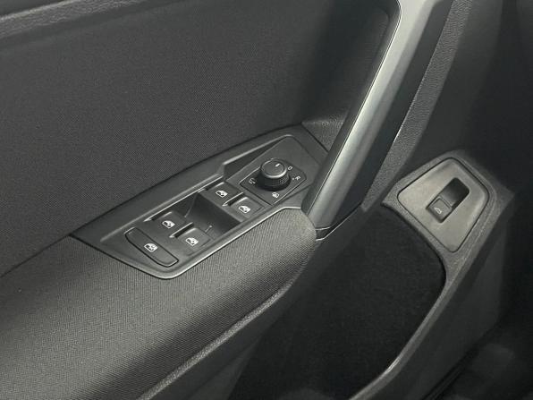 Volkswagen Tiguan II Рестайлинг с пробегом 2021 года, цена 3 400 000 рублей, 42121 км, внедорожник, Автокод Объявления