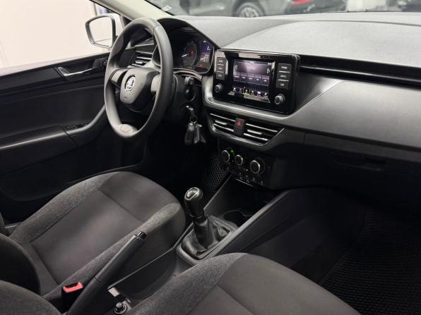 Skoda Rapid II с пробегом 2021 года, цена 1 430 000 рублей, 133000 км, лифтбек, Автокод Объявления