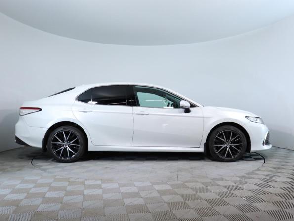 Toyota Camry VIII (XV70) Рестайлинг с пробегом 2021 года, цена 2 730 000 рублей, 78615 км, седан, Автокод Объявления
