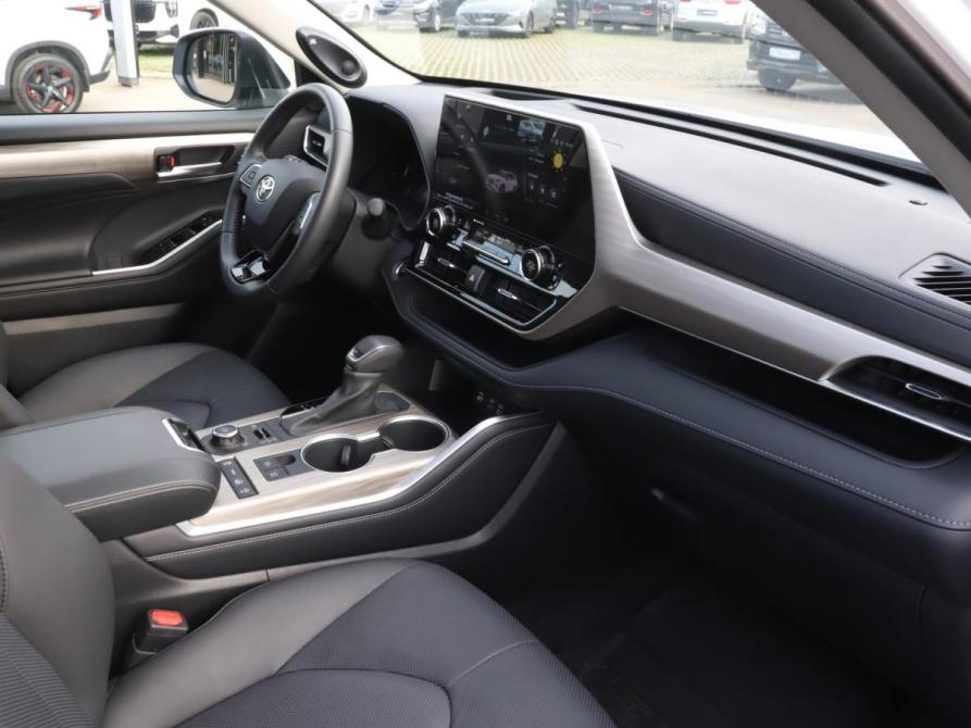 Toyota Highlander IV (XU70) Москва  - изображение 10