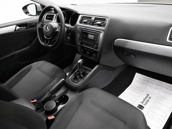 Volkswagen Jetta VI Рестайлинг с пробегом 2018 года, цена 1 650 000 рублей, 66321 км, седан, Автокод Объявления