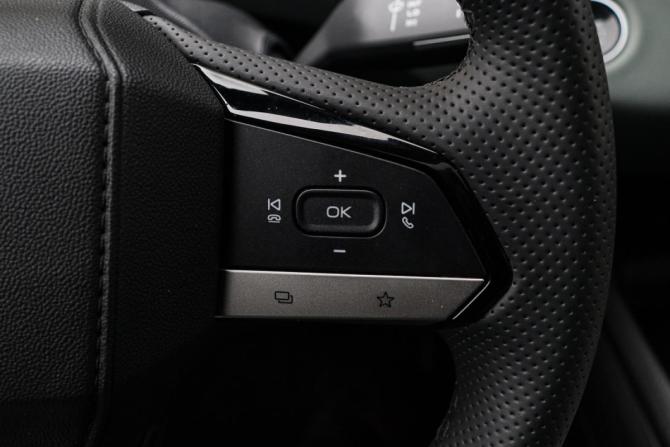 Changan Lamore с пробегом 2024 года, цена 1 870 000 рублей, 24332 км, седан, Автокод Объявления