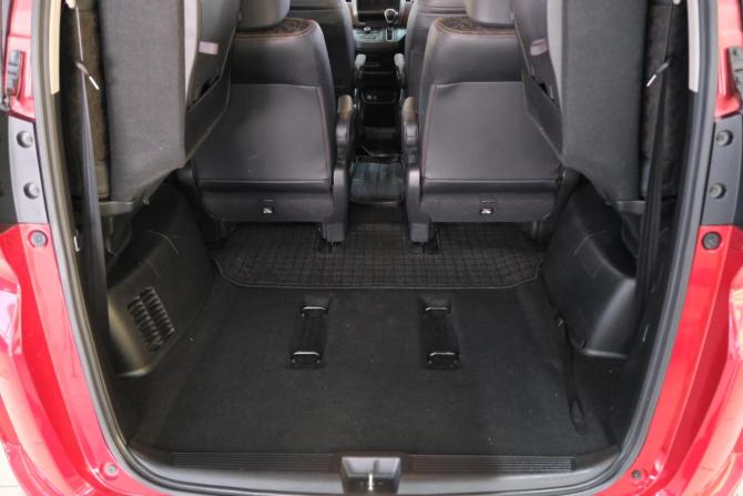 Honda Freed II Рестайлинг с пробегом 2020 года, цена 1 939 000 рублей, 75300 км, компактвэн, Автокод Объявления