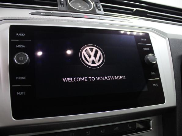 Volkswagen Passat B8 с пробегом 2019 года, цена 2 499 900 рублей, 45406 км, седан, Автокод Объявления
