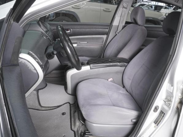 Toyota Prius II (XW20) с пробегом 2004 года, цена 550 000 рублей, 250915 км, лифтбек, Автокод Объявления