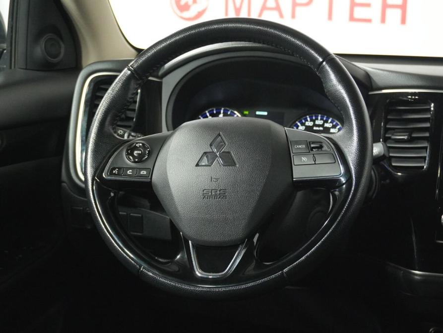 Mitsubishi Outlander III Рестайлинг 3 Вологда  - изображение 18