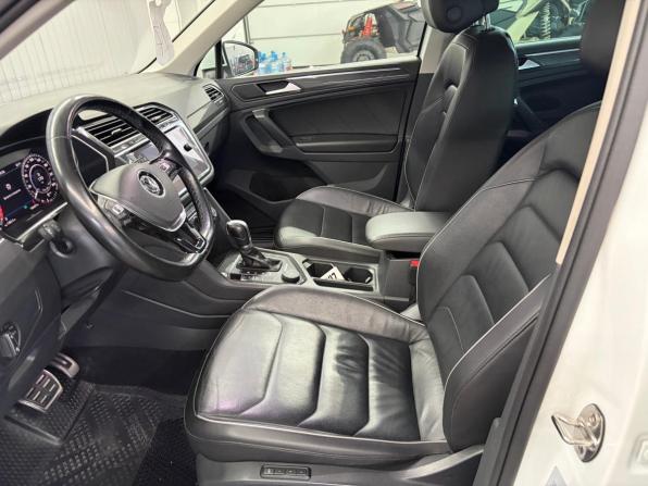 Volkswagen Tiguan II с пробегом 2018 года, цена 2 597 000 рублей, 164585 км, внедорожник, Автокод Объявления