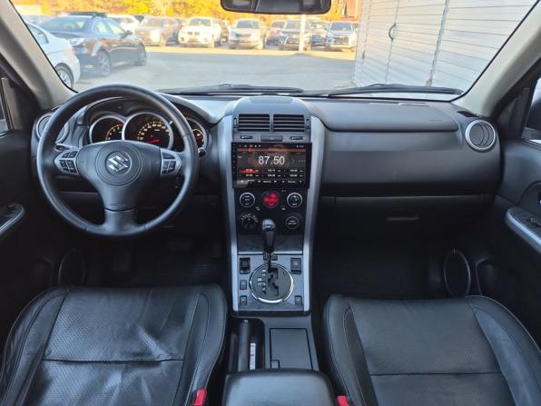 Suzuki Grand Vitara II Рестайлинг с пробегом 2010 года, цена 1 080 000 рублей, 183042 км, внедорожник, Автокод Объявления