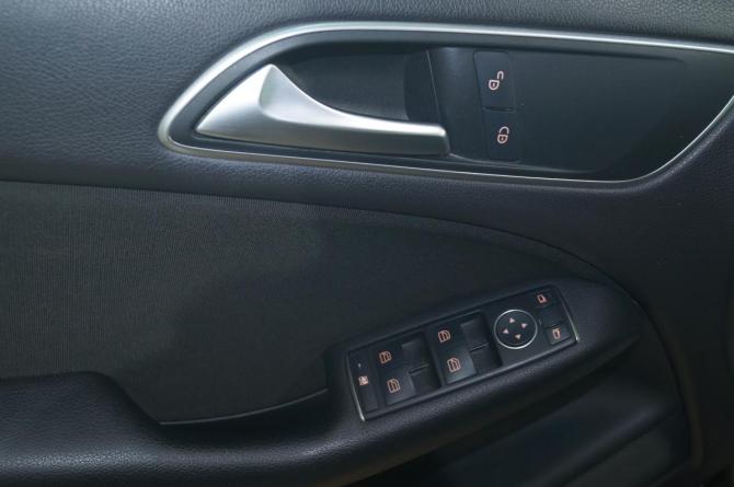 Mercedes-Benz B-Класс II (W246) с пробегом 2012 года, цена 1 150 000 рублей, 120000 км, хэтчбек, Автокод Объявления