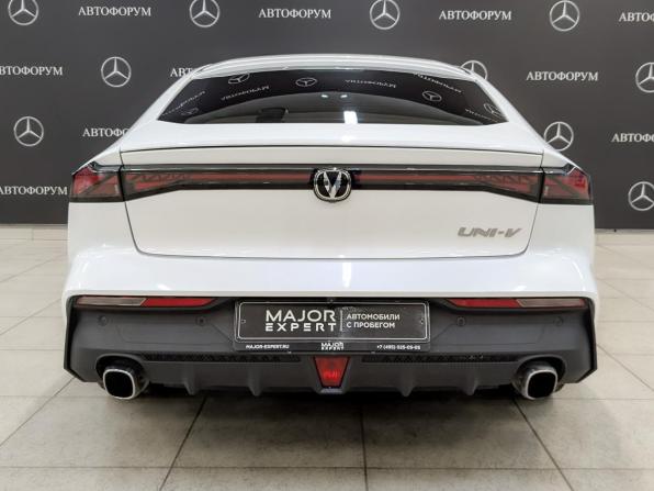 Changan UNI-V I с пробегом 2023 года, цена 2 120 000 рублей, 52405 км, лифтбек, Автокод Объявления