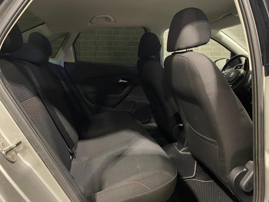 Volkswagen Polo V Рестайлинг Челябинск  - изображение 11