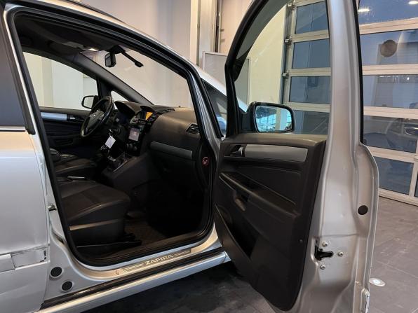 Opel Zafira B Рестайлинг с пробегом 2010 года, цена 484 000 рублей, 353453 км, компактвэн, Автокод Объявления