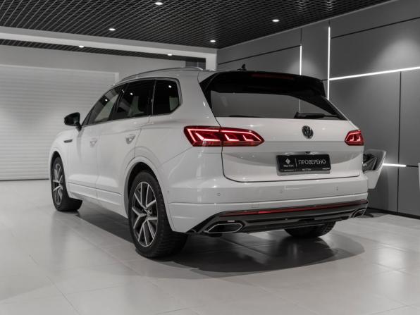 Volkswagen Touareg III с пробегом 2019 года, цена 4 045 000 рублей, 233207 км, внедорожник, Автокод Объявления