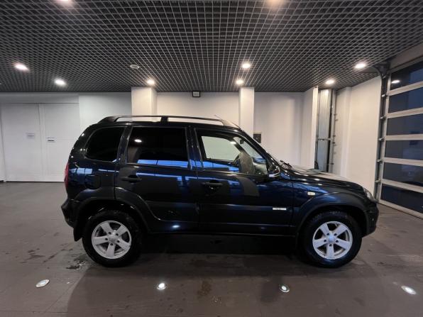Chevrolet Niva I Рестайлинг с пробегом 2016 года, цена 645 000 рублей, 179174 км, внедорожник, Автокод Объявления