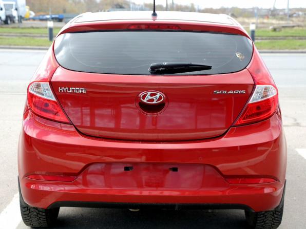 Hyundai Solaris I Рестайлинг с пробегом 2015 года, цена 965 000 рублей, 96000 км, хэтчбек, Автокод Объявления
