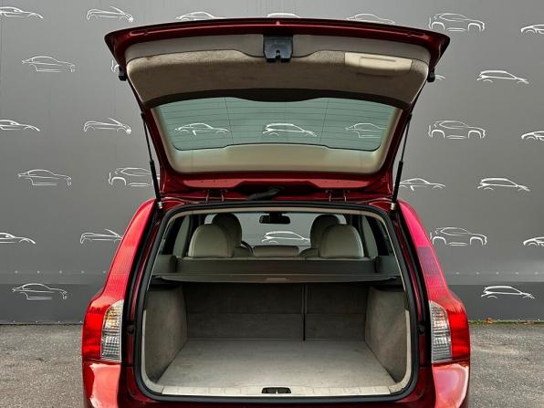 Volvo V50 I Рестайлинг с пробегом 2008 года, цена 847 600 рублей, 137986 км, универсал, Автокод Объявления