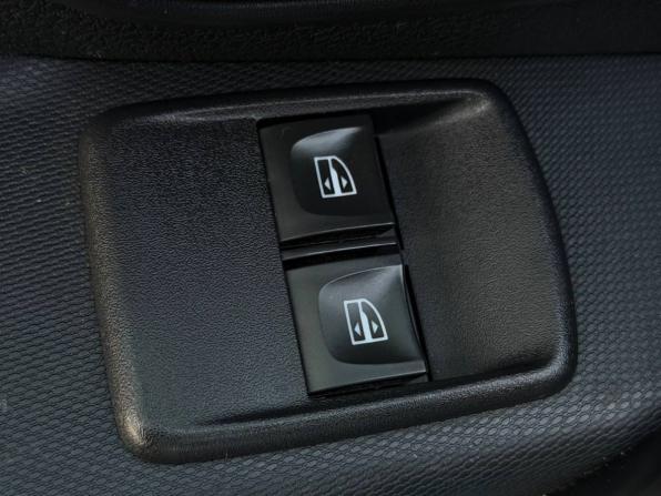 Renault Sandero II Рестайлинг с пробегом 2021 года, цена 1 355 300 рублей, 50386 км, хэтчбек, Автокод Объявления