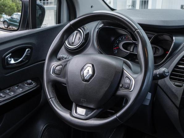 Renault Kaptur I с пробегом 2017 года, цена 1 879 000 рублей, 105715 км, внедорожник, Автокод Объявления
