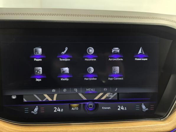 Volkswagen Touareg III с пробегом 2019 года, цена 4 799 700 рублей, 76950 км, внедорожник, Автокод Объявления