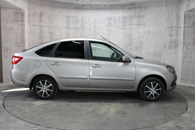 Lada (ВАЗ) Granta I Рестайлинг с пробегом 2019 года, цена 824 000 рублей, 41574 км, хэтчбек, Автокод Объявления