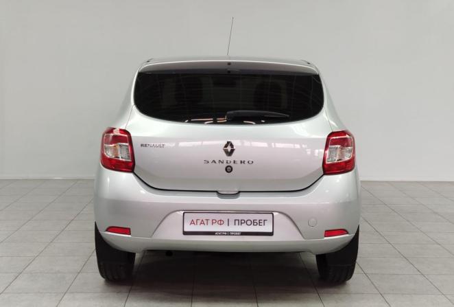 Renault Sandero II с пробегом 2016 года, цена 730 000 рублей, 147519 км, хэтчбек, Автокод Объявления