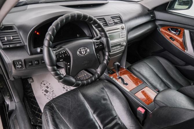 Toyota Camry VI (XV40) Рестайлинг с пробегом 2010 года, цена 1 339 000 рублей, 270000 км, седан, Автокод Объявления