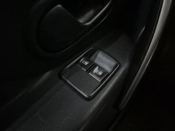 Renault Logan II с пробегом 2015 года, цена 640 000 рублей, 133191 км, седан, Автокод Объявления