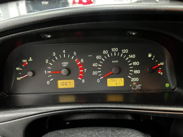 Chevrolet Niva I Рестайлинг с пробегом 2011 года, цена 470 000 рублей, 198000 км, внедорожник, Автокод Объявления