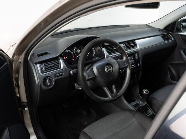 Skoda Rapid I Рестайлинг с пробегом 2018 года, цена 1 020 000 рублей, 167924 км, лифтбек, Автокод Объявления