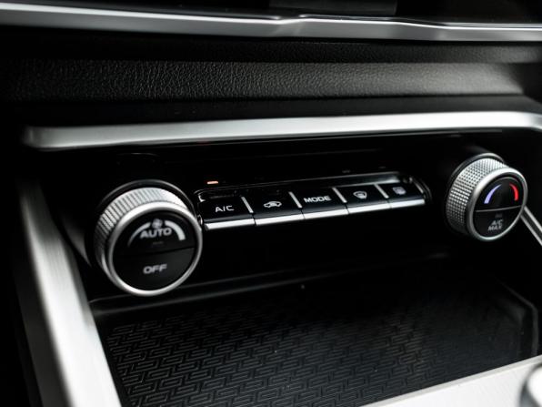 Geely Coolray I с пробегом 2021 года, цена 1 550 000 рублей, 118537 км, внедорожник, Автокод Объявления