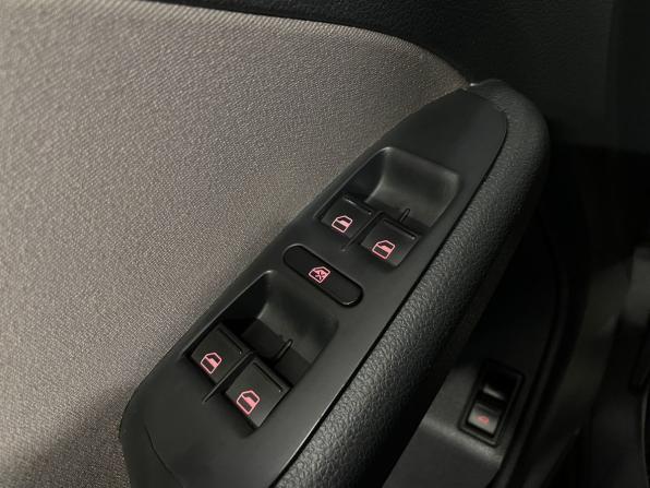 Volkswagen Jetta VI с пробегом 2012 года, цена 900 000 рублей, 260000 км, седан, Автокод Объявления