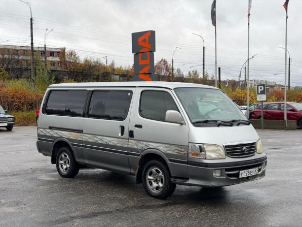 Toyota HiAce H100 с пробегом 2003 года, цена 699 000 рублей, 431000 км, минивэн, Автокод Объявления