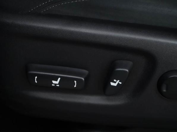 Toyota Land Cruiser Prado 150 Series Рестайлинг 2 с пробегом 2018 года, цена 4 827 055 рублей, 175938 км, внедорожник, Автокод Объявления