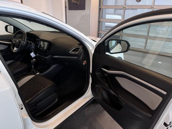 Lada (ВАЗ) Vesta I с пробегом 2021 года, цена 1 468 000 рублей, 56303 км, универсал, Автокод Объявления