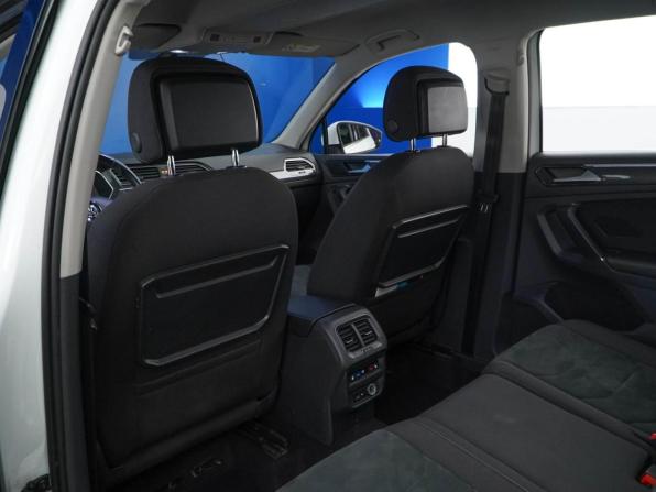 Volkswagen Tiguan II с пробегом 2018 года, цена 2 389 000 рублей, 114630 км, внедорожник, Автокод Объявления