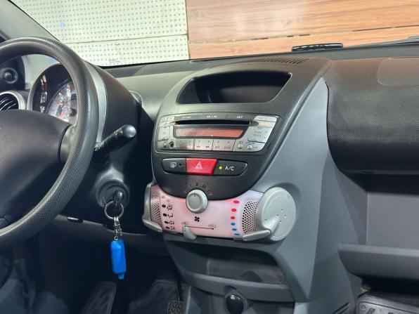 Peugeot 107 I Рестайлинг с пробегом 2010 года, цена 399 000 рублей, 157000 км, хэтчбек, Автокод Объявления