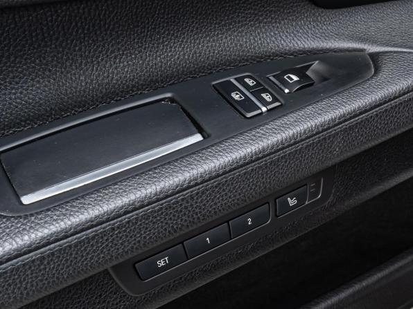 BMW 7 серии V (F01/F02/F04) Рестайлинг с пробегом 2015 года, цена 2 800 000 рублей, 236328 км, седан, Автокод Объявления