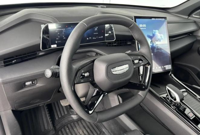 Geely Cityray с пробегом 2025 года, цена 2 345 000 рублей, 4526 км, внедорожник, Автокод Объявления