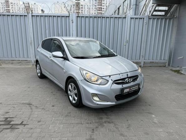 Hyundai Solaris I с пробегом 2014 года, цена 775 000 рублей, 214209 км, хэтчбек, Автокод Объявления