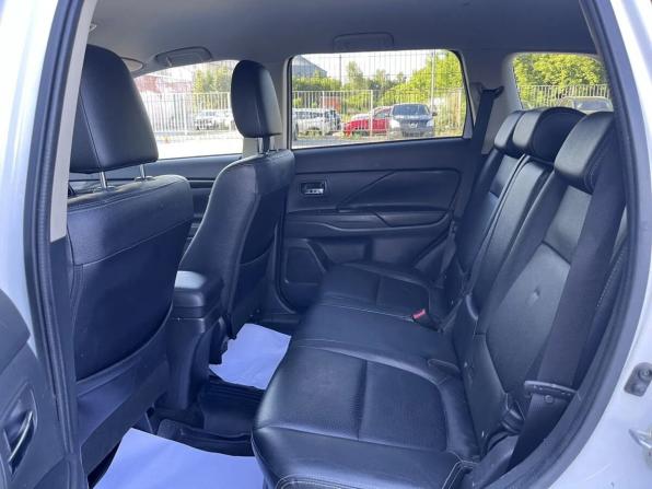 Mitsubishi Outlander III Рестайлинг 2 с пробегом 2017 года, цена 1 890 000 рублей, 156128 км, внедорожник, Автокод Объявления