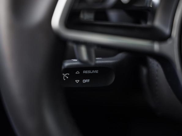 Porsche Cayenne II Рестайлинг (958) с пробегом 2015 года, цена 4 270 000 рублей, 186756 км, внедорожник, Автокод Объявления